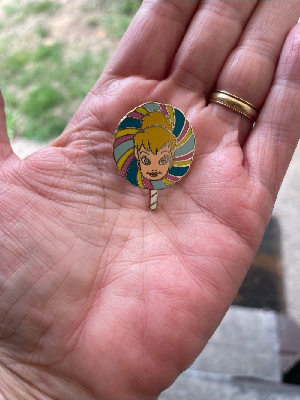 Disney Tinker Bell Lollipop Mystery Pin – LE 800 – 2009